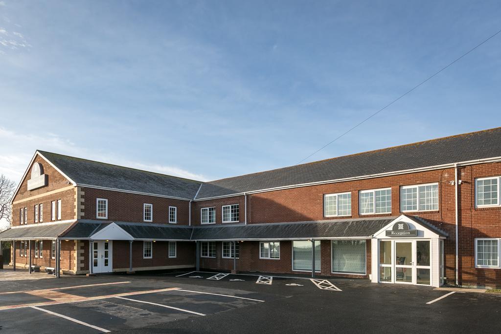 Celtic International Hotel Cardiff Airport Barry Buitenkant foto